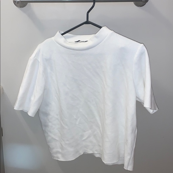 Crop top - Picture 1 of 3